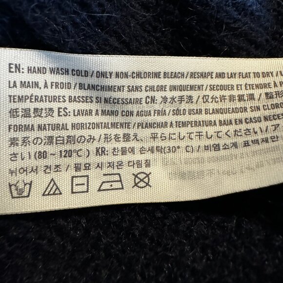 Like new! Abercrombie & Fitch Mohair Blend Turtleneck Sweater Size Small - Picture 7 of 10